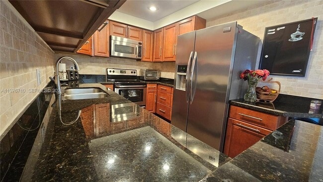 Building Photo - 1980 S Ocean Dr