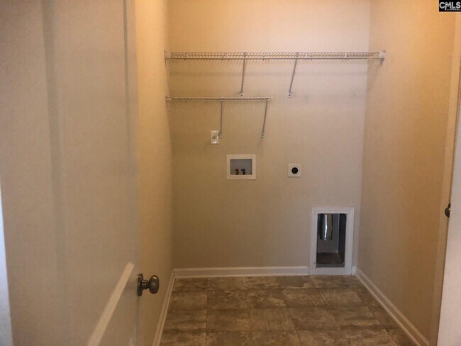 Building Photo - 764 Ruskin Dr