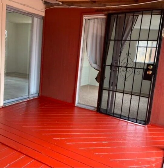 Building Photo - 4640 Clairemont Dr