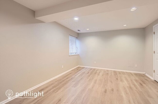 Building Photo - 8834 Copeland St