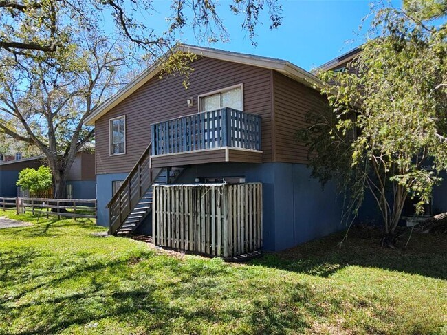 Building Photo - 7602 W Powhatan Ave
