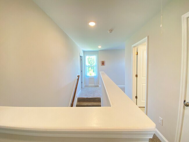 Building Photo - 5499 Rosser Pittman Rd