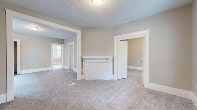 Building Photo - 2053 W.99th