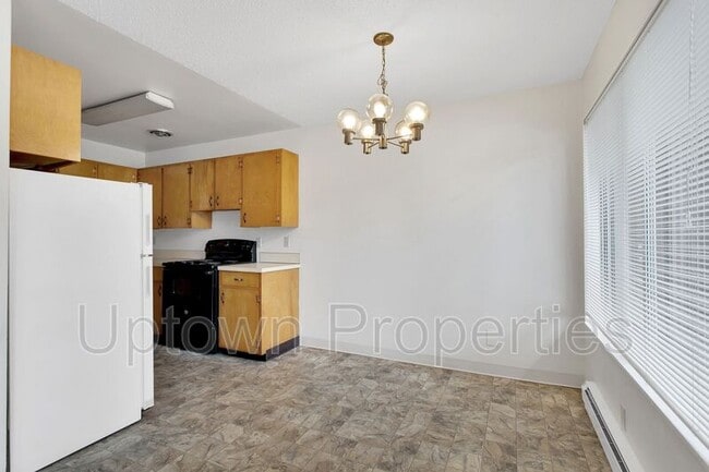 Building Photo - 4113 SE 28th Ave