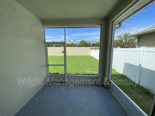 Building Photo - 1439 Loretto Cir