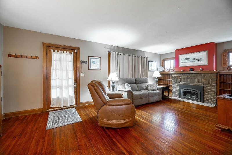 Building Photo - 266 S Roys Ave