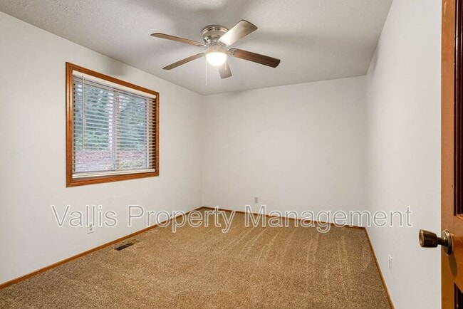 Building Photo - 2197 Doaks Ferry Rd NW