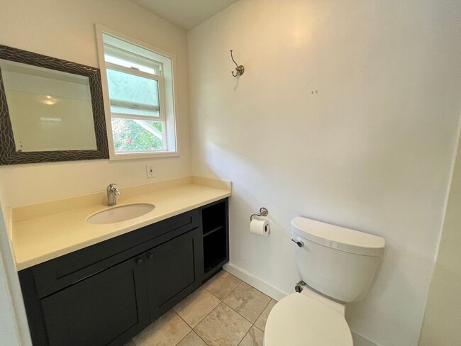Building Photo - 5411 Opihi St