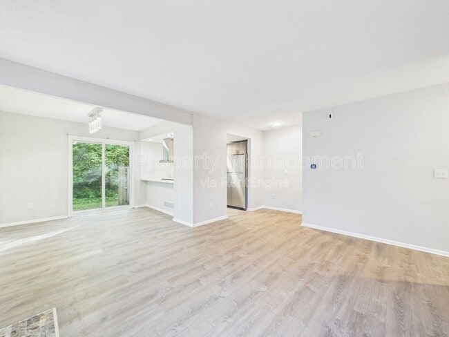 Building Photo - 3108 Eaton St