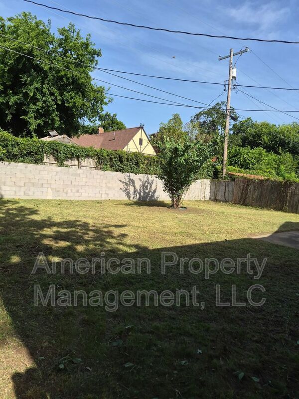 Building Photo - 2907 S 67th E Ave