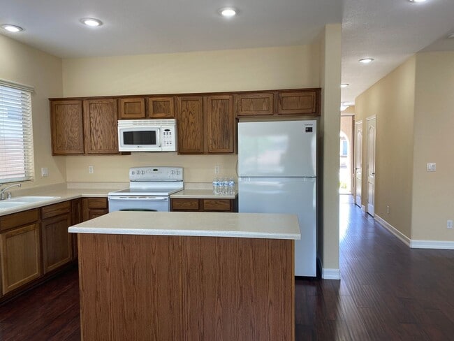 Building Photo - MOUNTAIN FALLS - Adriano Way