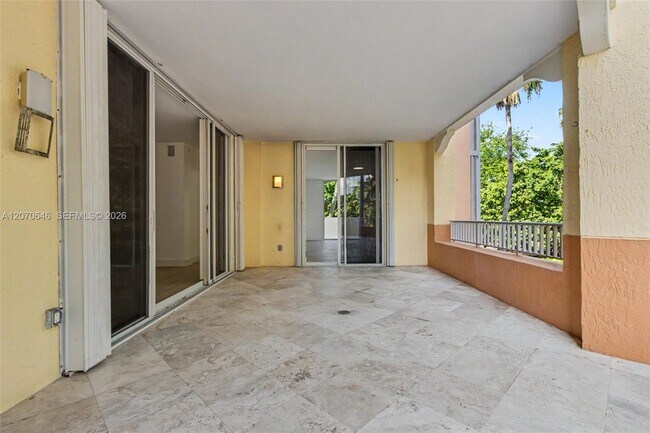 Building Photo - 731 Crandon Blvd