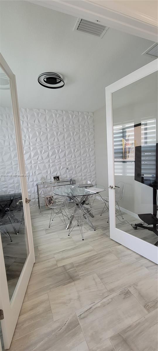 Building Photo - 11637 SW Lyra Dr.