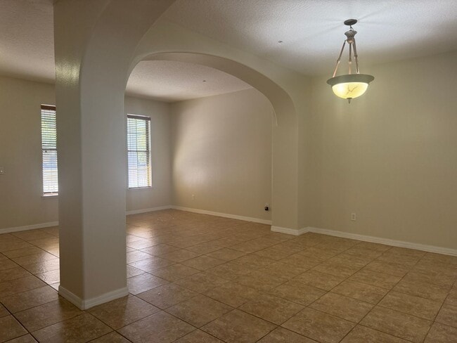 Building Photo - Beautiful Pool Home In the Lake Nona Area