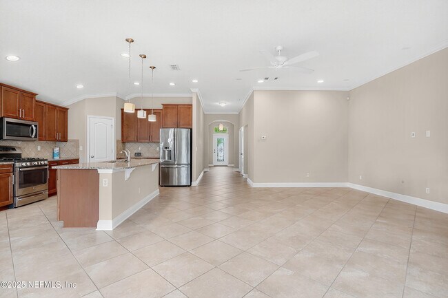 Building Photo - 370 Wayfare Ln