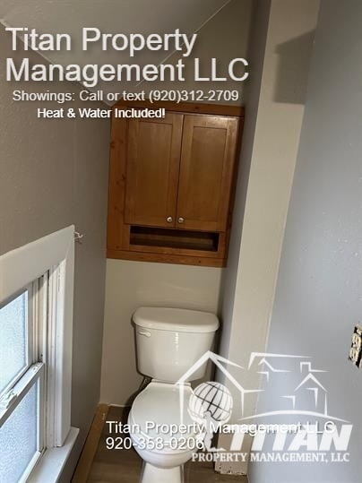 Building Photo - 400 Main St