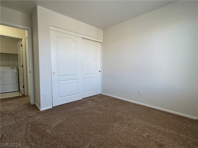 Building Photo - 5029 Ivy Creek Ct