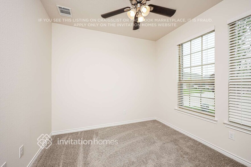 Building Photo - 7408 Mayplace Dr