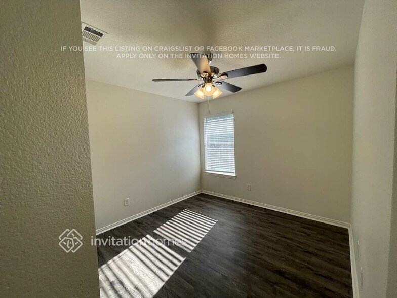Building Photo - 4801 Mountain Ridge Ln