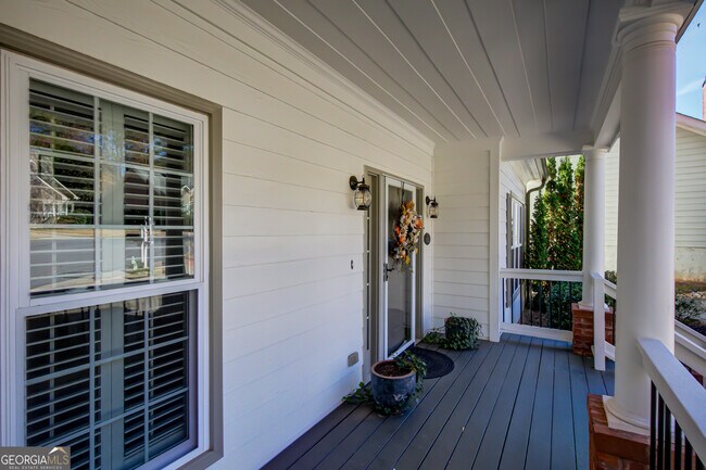 Building Photo - 112 Cottage Grove