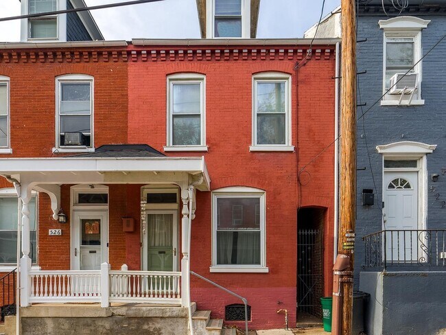 Building Photo - 524 Howard Ave