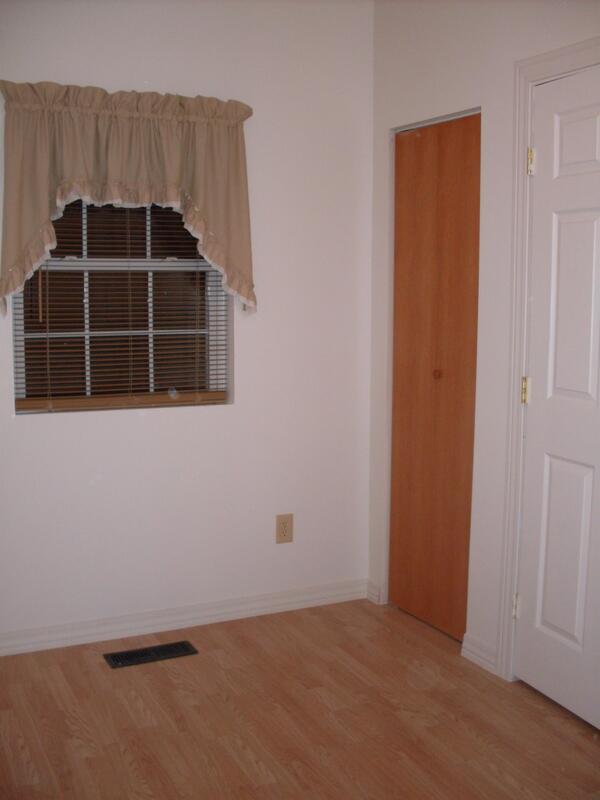 Building Photo - 319 S Main St