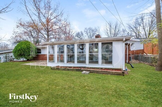 Building Photo - 3015 Kingsley Dr
