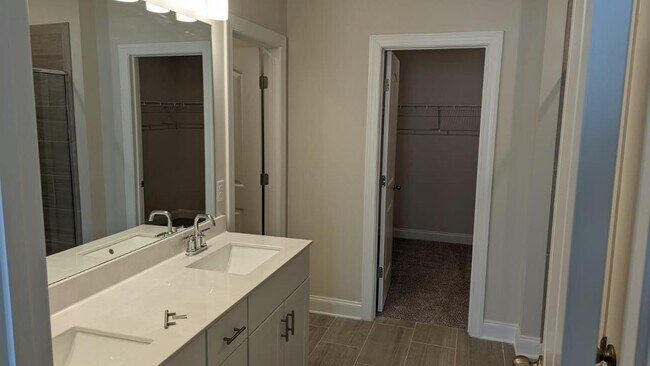Building Photo - 1411 Alabaster Ln