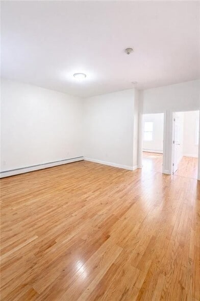 Building Photo - 213 State St