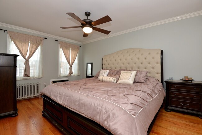 Building Photo - 174-06 Jewel Ave