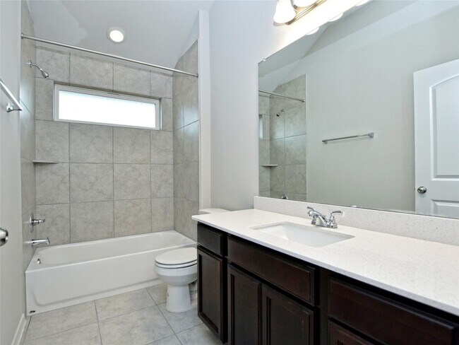 Building Photo - 214 Trailside Ln