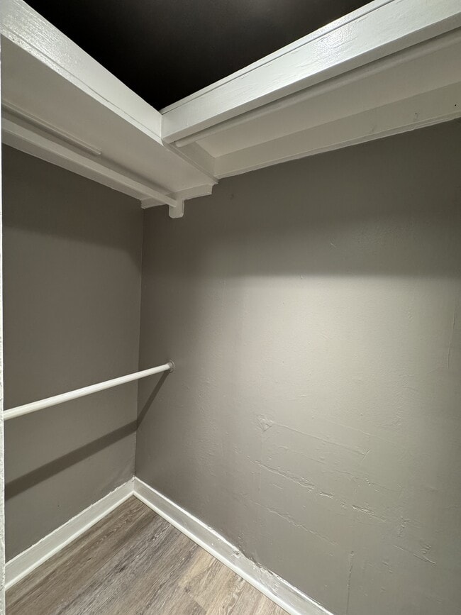 Building Photo - 413 Osage St