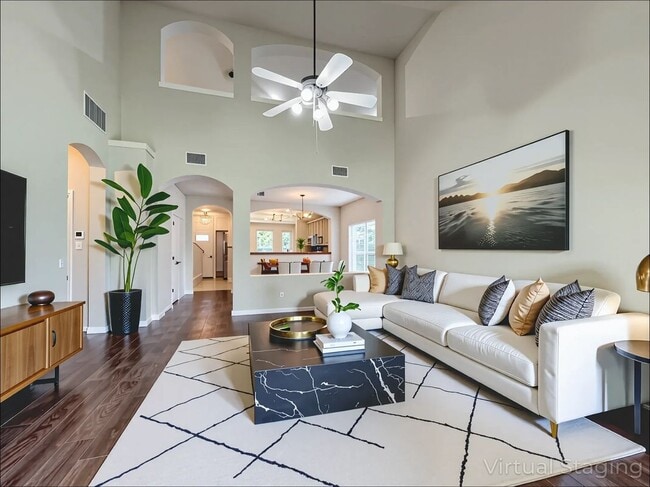Building Photo - 4025 Meadow Bluff Way