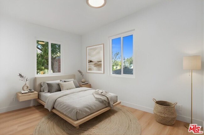 Building Photo - 2522 Armacost Ave