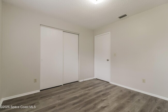 Building Photo - 2395 Florida Ave