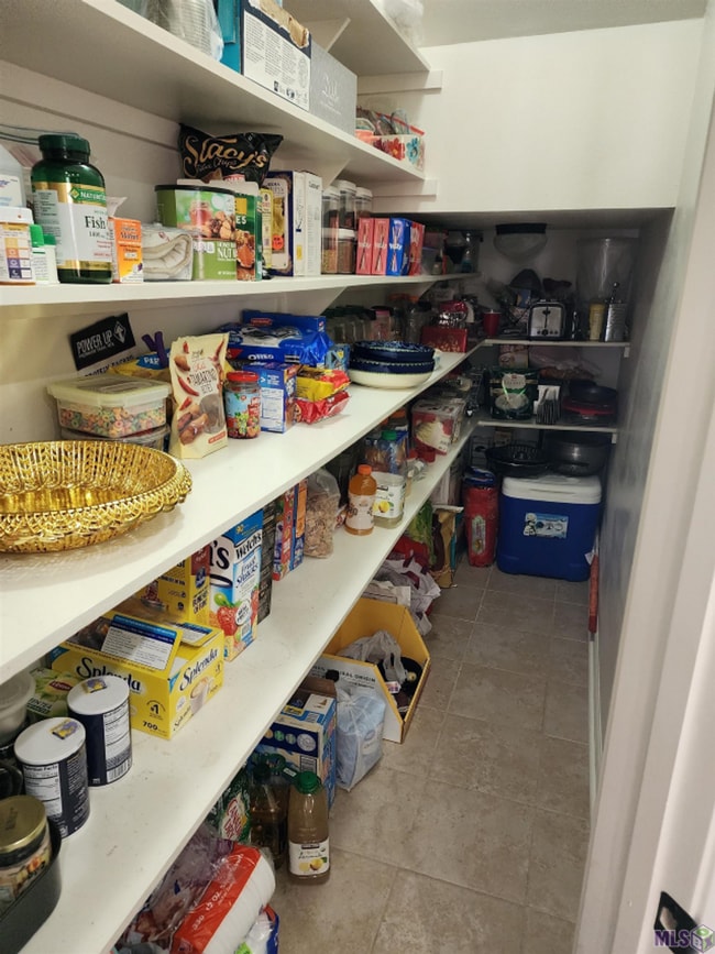 Building Photo - 16529 Gallion Dr