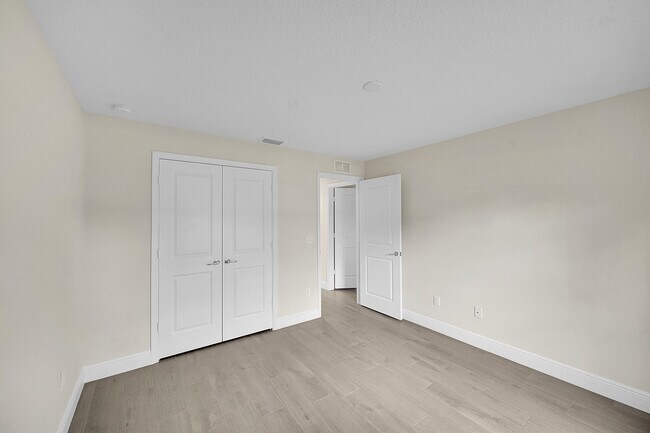 Building Photo - 16440 81st Ln N