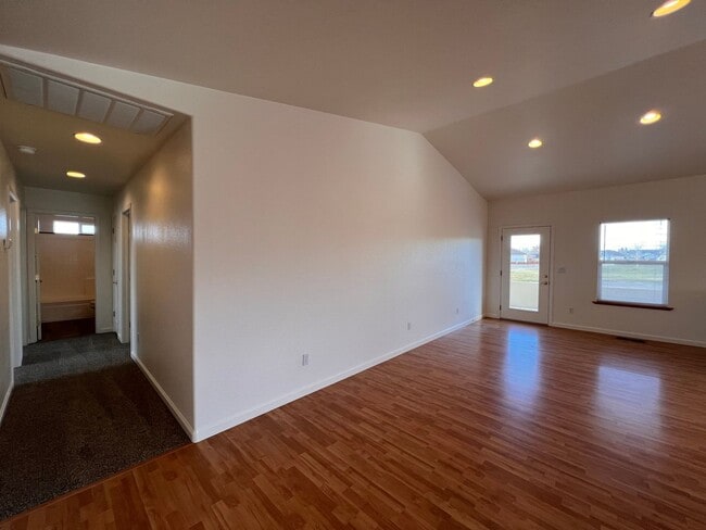 Building Photo - 3-bedroom Home in Desert Lakes Subdivision, Fernley