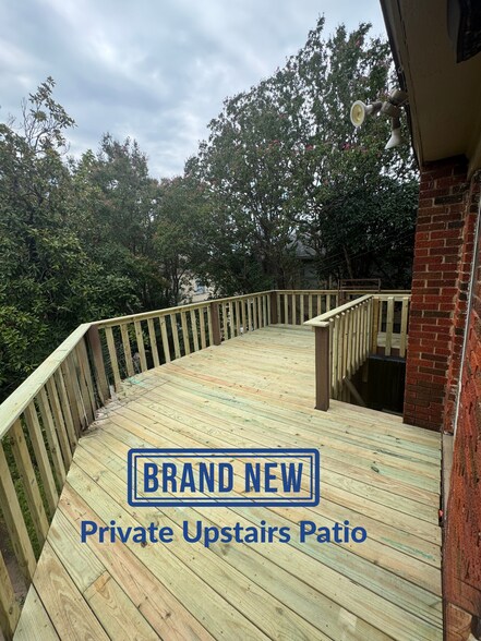 200sq ft Deck / Staining Soon - 4006 Hawthorne Ave
