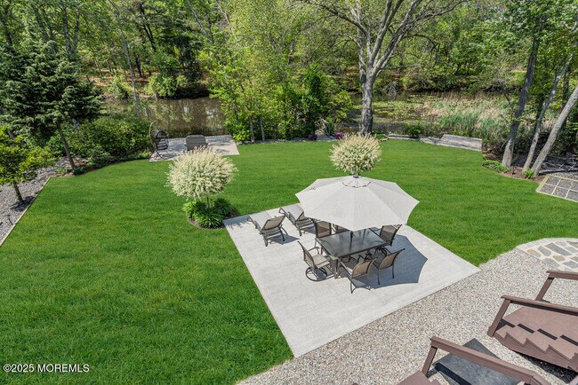 Building Photo - 620 Brookside Dr