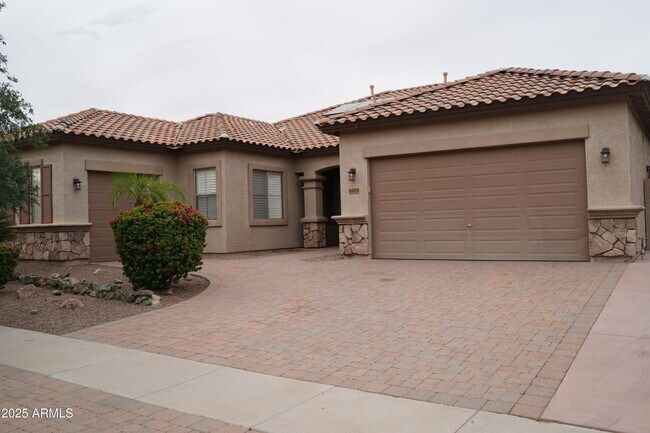 Primary Photo - 14376 W Desert Hills Dr