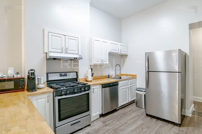 Building Photo - 163 State St