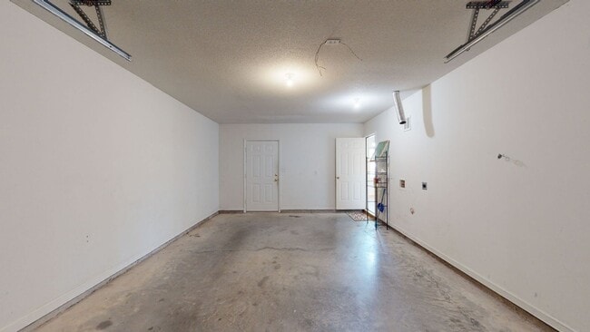 Building Photo - 216 Smallwood Rd