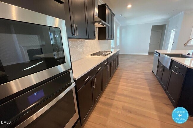 Building Photo - 105 Chesapeake Way