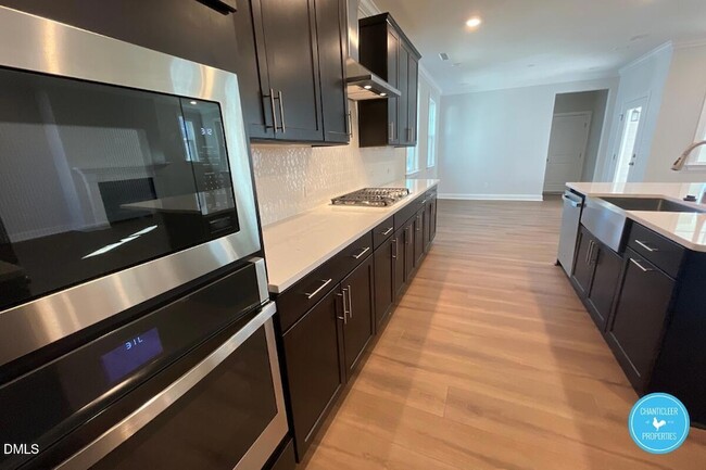 Building Photo - 105 Corapeake Wy