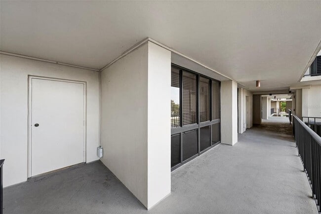 Building Photo - 3301 Bayshore Blvd