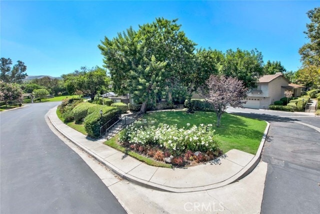 Building Photo - 14 Evening Breeze