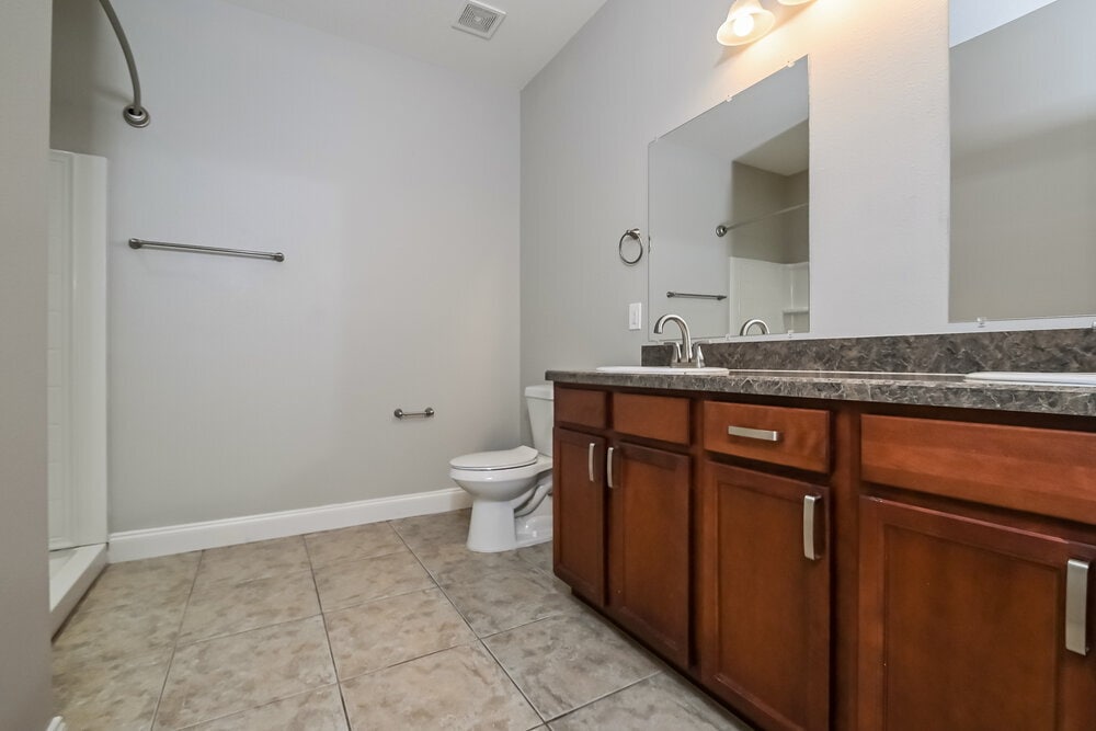 Building Photo - 568 Vista Ridge Dr