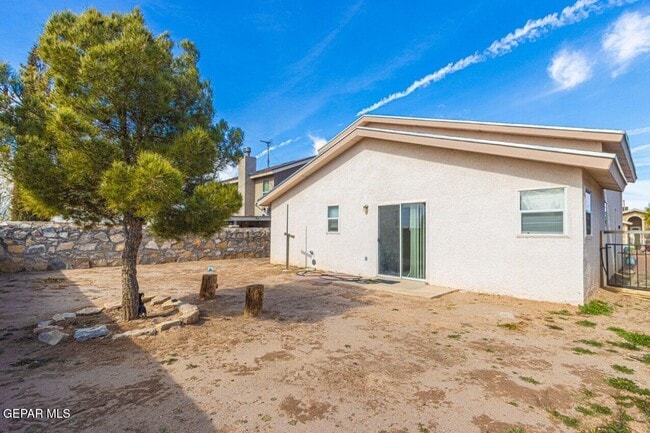 Building Photo - 12110 St Romeo Ave