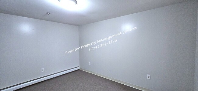 Building Photo - 314 E Lincoln Ave